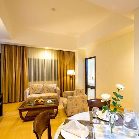 Sintesa Peninsula Hotel Palembang Exterior photo