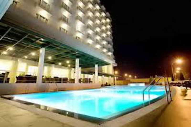 Sintesa Peninsula Hotel Palembang Exterior photo